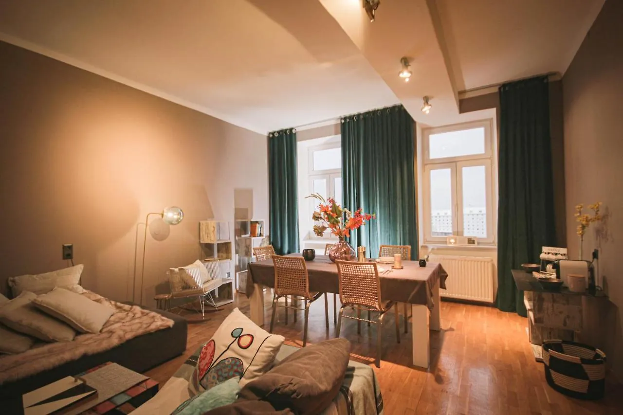 Charming Apartment: Only 10 Minutes To The Center location