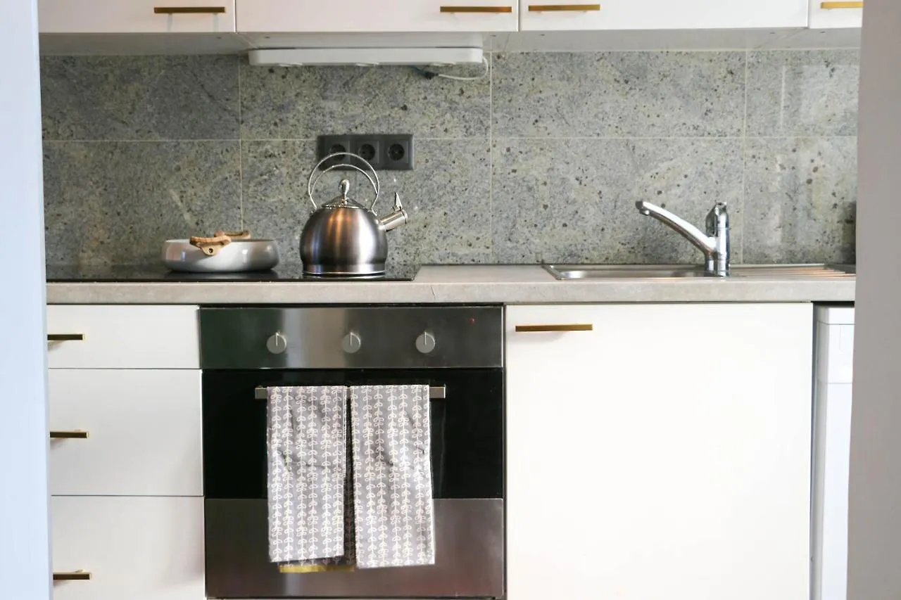 Charming Apartment: Only 10 Minutes To The Center Viena Apartamento